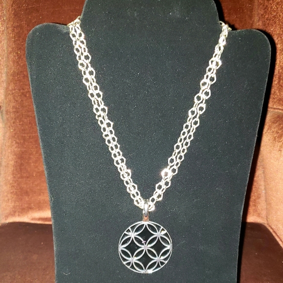 Premier Designs Necklace - Picture 1 of 3